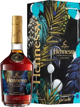 Brandy Hennessy VS Holidays Limited Edition 40 % 0,7 l dárkové balení