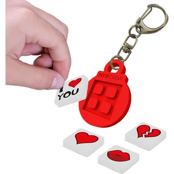 PIXIE CREW přívěšek ČERVENÝ + 4 multipixely zdarma