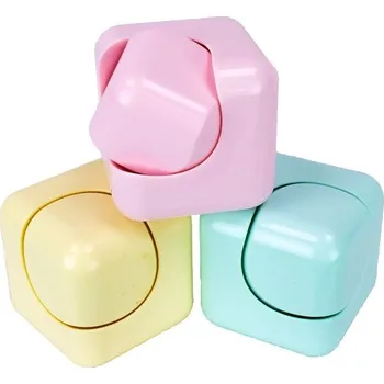 Gadget ROTATING CUBE Barva: Žlutá