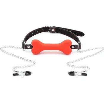 Roubík s červenou kostičkou se svorkami