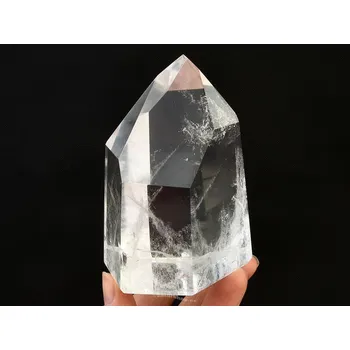 Přírodní kámen Broušená křišťálová špice 516g