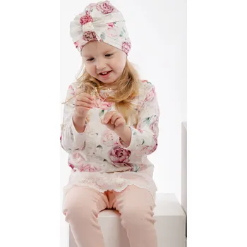 Kojenecká čepice Kojenecká bambusová čepice Jamiks Bianca květy Velikost: 44