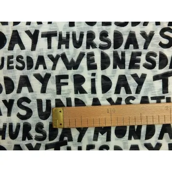 Úplet krémový, černá písmena