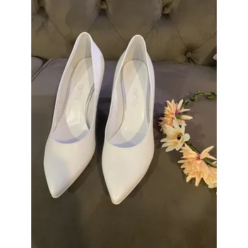 Dámské lodičky StudioAgnesSvatební obuv kožené lodičky bílé 4372 Barva: Bílá, Velikost: 38, Materiál: Kůže