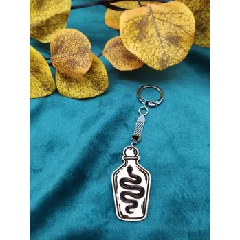 Přívěsek Dřevěná klíčenka Had v láhvi - Kouzlo myšlenky 0000279