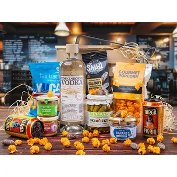 Dárkový potravinový koš Dárková bedna s vodkou Koskenkorva