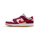 Nike SB Dunk Low "Barely Rose X Skate Like a Girl" Velikost: 44.5