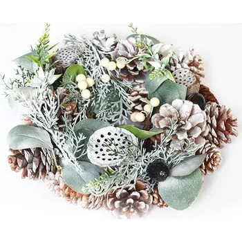 Věnec Věnec se šiškami, Ø 25 cm