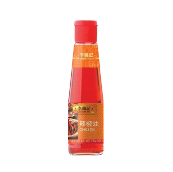 Rostlinný olej Lee Kum Kee Chilli olej 207 ml
