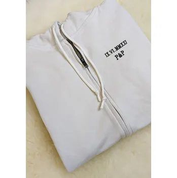 Pánská mikina Mikina na zip s vyšitím DVOU VÝŠIVEK, pro ženu Barva: Béžová s černou nití, Velikost: XXL, Umístění výšivky: Obě dvě výšivky na srdci