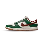 Nike Dunk Low "Gorge Green" Velikost: 37.5