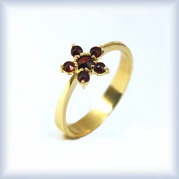 Prsten bílé zlato 62