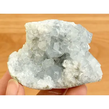 Přírodní kámen Drúza z celestýnu Madagaskar 144g