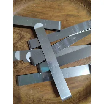 Příslušenství k šicímu stroji Klip / svorka na látku