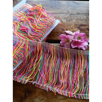 Třásně šíře 10 cm barva multikolor