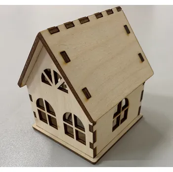 Dřevěný domeček na svíčku