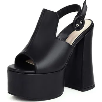 Dámské sandále Masivní sandály s asymetrickým podpatkem a páskem přes patu GoodDayGirl Fashion Barva: Černá, Velikost: 40