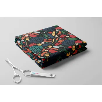 Kočárkovina, Grilovačka Barva: Černá