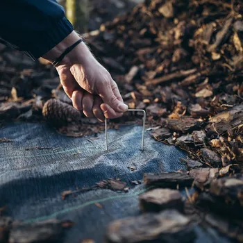 Bradas Kotvící spony kovové "U" 15 cm 100 ks