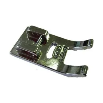 Příslušenství k šicímu stroji Patka se 7 dírkami pro šňůrky Lucznik