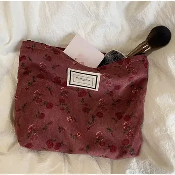 Kosmetická taška Kosmetická taštička - květinový vzor - 15