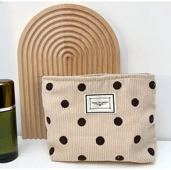 Kosmetická taška Kosmetická taštička - květinový vzor - 12