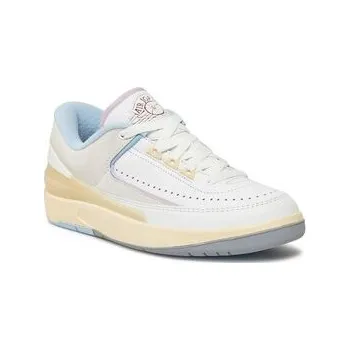 Dámská móda Nike Sneakersy Air Jordan 2 Retro Low DX4401 146 Bílá 40_5