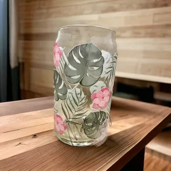 Sklenice Sklenička monstery s růžovými květy