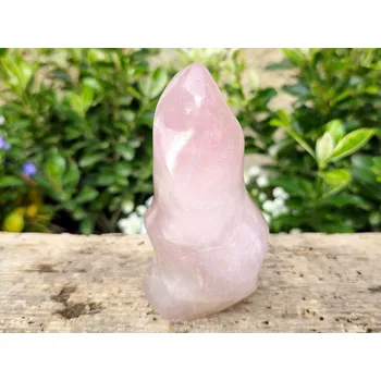 Přírodní kámen Plamen z růženínu hladký Madagaskar 324g