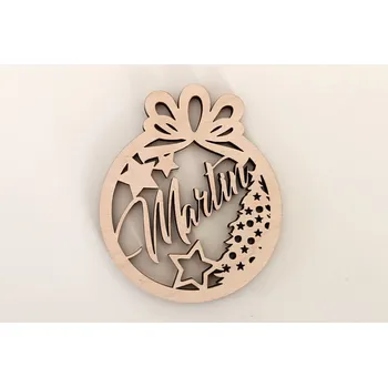 Vánoční dekorace MAJADESIGN Vánoční ozdoba - vyřezávaná se JMÉNEM - stromek a hvězdy Velikost ozdoby: 14 cm