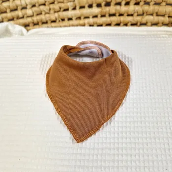 Bryndák Yháček Slintáček s nákrčníkem Yháček, žebrovaný, Salted caramel