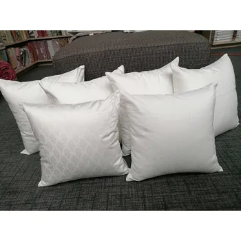 Povlečení BYTEMA Dekorační povlaky na polštáře z Damašku- různé velikosti 40 x 40 cm