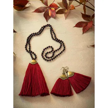 Náhrdelník Luxusní set s lávovými korálky, střapcové náušnice a náhrdelník