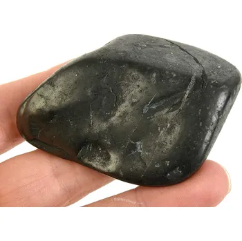Přírodní kámen Šungit hladký z Ruska 52g