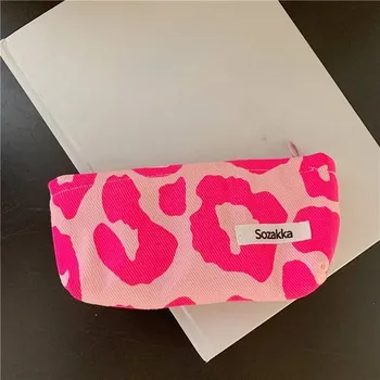 Kosmetická taška Dámská kosmetická taštička na cesty - Q