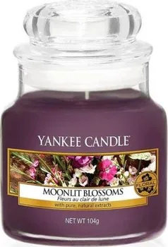 Svíčka Yankee Candle Moonlit Blossoms