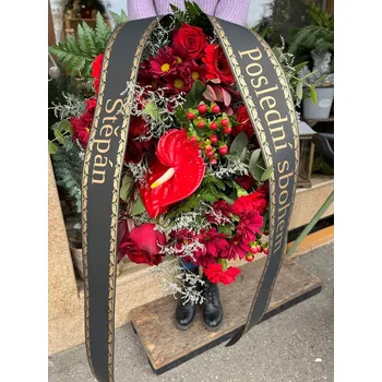 Smuteční dekorace Velká smuteční kytice s anturiemi Červené anturie - rozvoz Praha