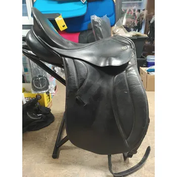 Jezdecké sedlo Kieffer Schloss Nympbenburg drezurní sedlo, komora 1+, posedlí 17
