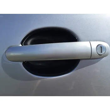 Tuning Kryty pod kliky malé, černý lesklý "klavírlak", 4ks - Škoda Octavia II. (Škoda Fabia I. / Fabia II. / Octavia I. / Octavia II. / Superb I. / Citigo / Rapid)