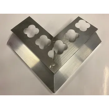 Roh k balkonové liště BP40 - 90° (Rozměry 250x250 mm, barva: stříbrný ELOX, přírodní hliník)