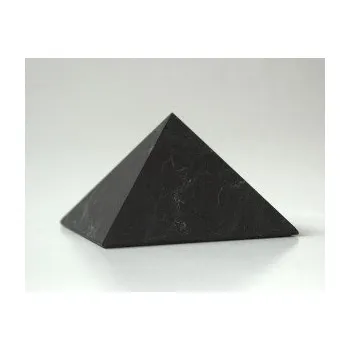 Šungitová pyramida 6 cm neleštěná – ochrana proti elektrosmogu a harmonizace prostoru