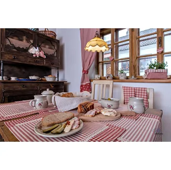 prostírání Prostírání 30x40cm z červeného kanafasu káro a pruhy 5mm s krajkou