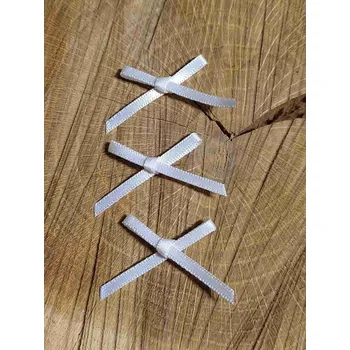 Mašlička 40 mm smetanová