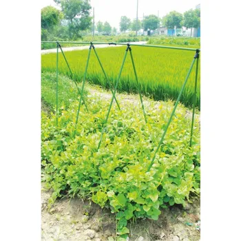 Konstrukce se sítí na okurky