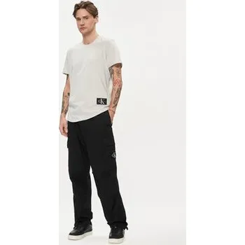 Dámské kalhoty Calvin Klein Jeans Kalhoty z materiálu J30J325116 Černá Straight Fit XS