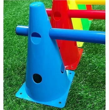 Sportovní kužel Kužel s otvory 23 cm Červená