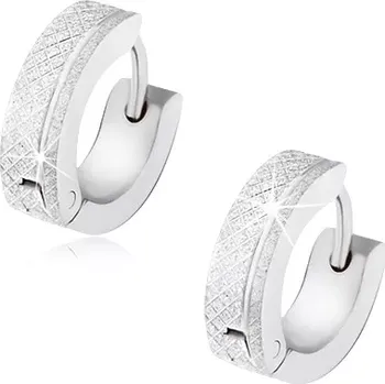 Náušnice Třpytivé ocelové náušnice stříbrné barvy, čtvercový vzor, lesklý zářez