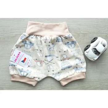 AMÁLKA Bavlněné oříškové kraťasy, auta Velikost: 56-62