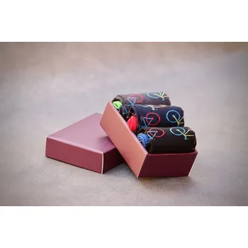 Dámské ponožky Dárková krabička ponožek WEAREL 014 26-28(39-42)