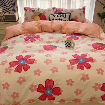 Povlečení Bavlissimo Dvoudílné dětské růžové povlečení 100x140 cm s potiskem květů a jahod